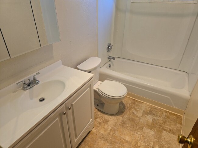 Building Photo - 3124-3130 California [PRM: Andrew] (4)