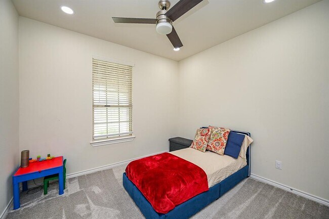 Building Photo - 27915 Crosswater Ln