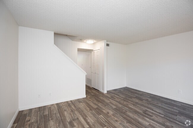 3BR, 2BA - 1,118SF - Shannonwoods Townhomes!