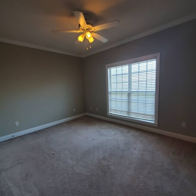 Building Photo - 4014 Liska Cir