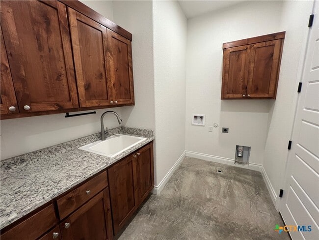 Building Photo - 274 Kerlick Ln