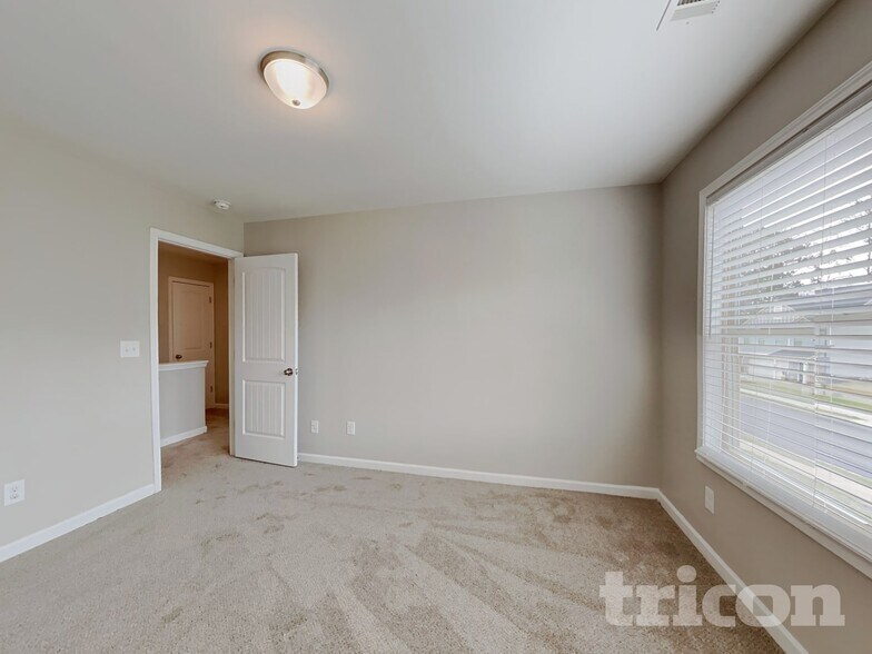 Building Photo - 485 McGiboney Ln