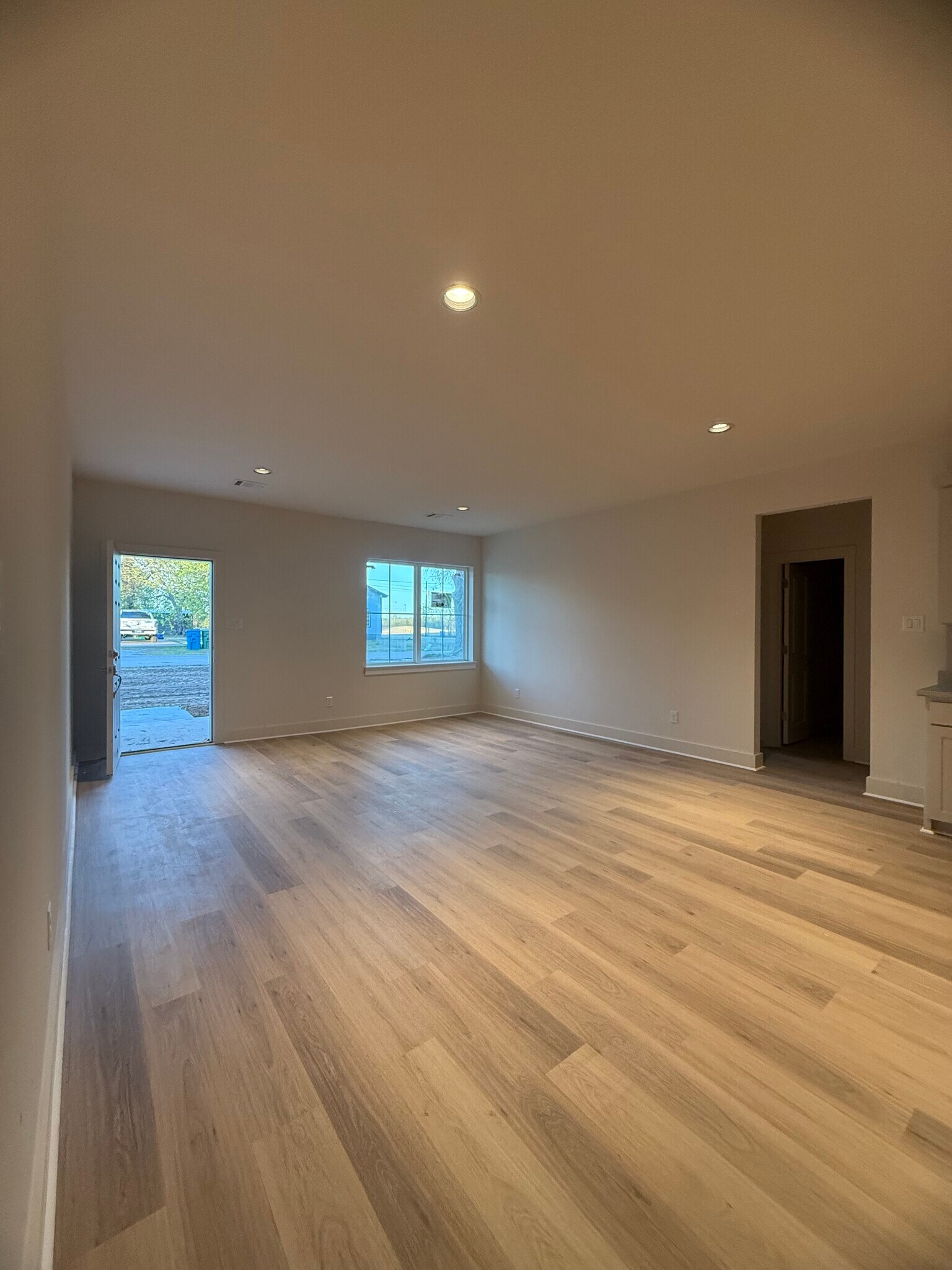 Building Photo - 106 Kirkland St