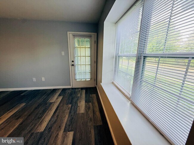 Building Photo - 4405 Waterperry Ct