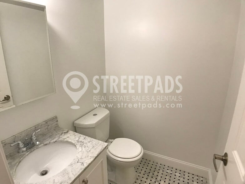 Building Photo - 55 Langdon St