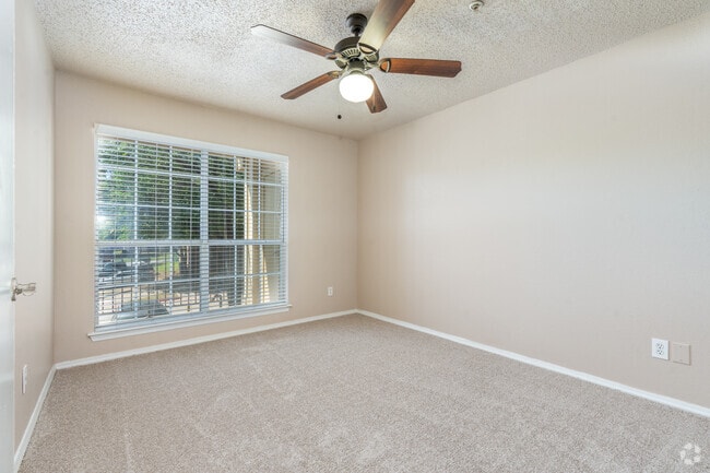 Primary Photo - Ash Lane Apartments