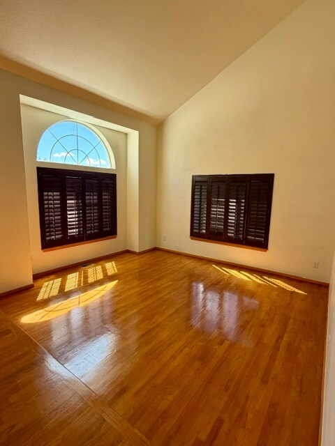 Building Photo - 1112 Meadow Oaks Dr