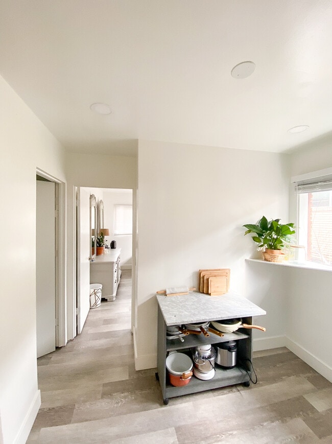 Building Photo - 775 E 820 N