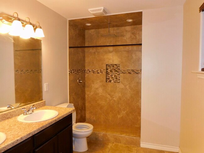 Building Photo - 1511 Cozumel Dr