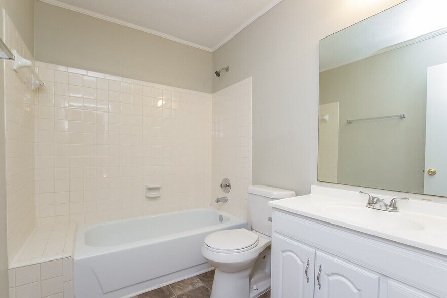 Building Photo - 5147 Rails Way