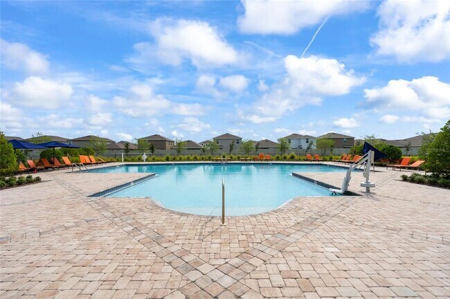 Building Photo - 16847 Delia St