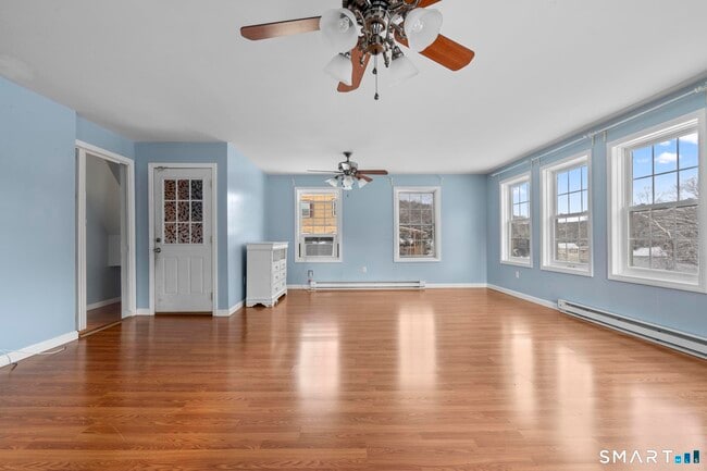 Building Photo - 242 Prospect St