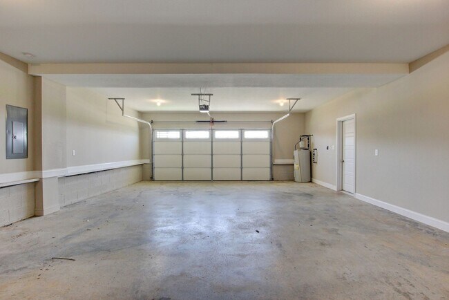 Building Photo - 1121 Cardinal Creek Dr