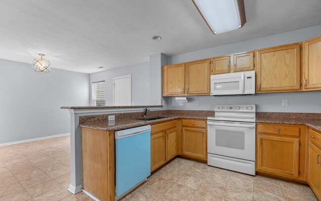 Building Photo - 1553 Wynd Crest Way