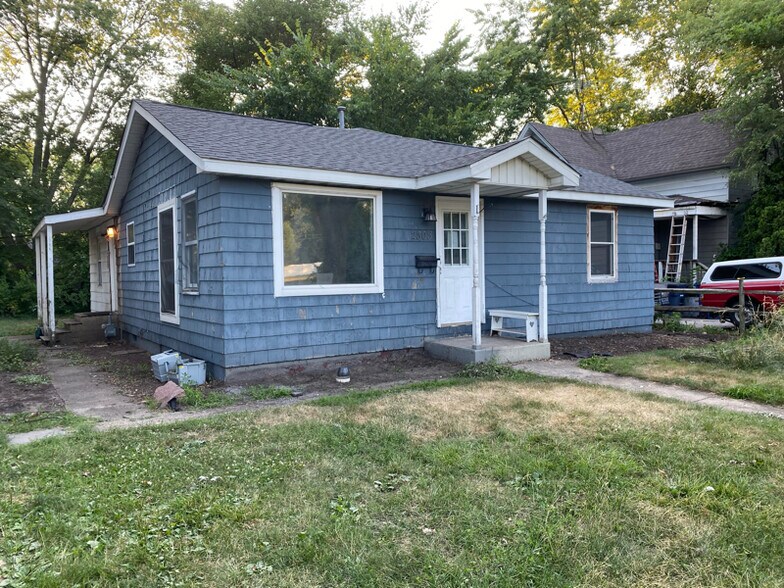 Primary Photo - 2803 Wabash St