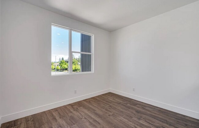 Building Photo - 1612 Tecado Dr