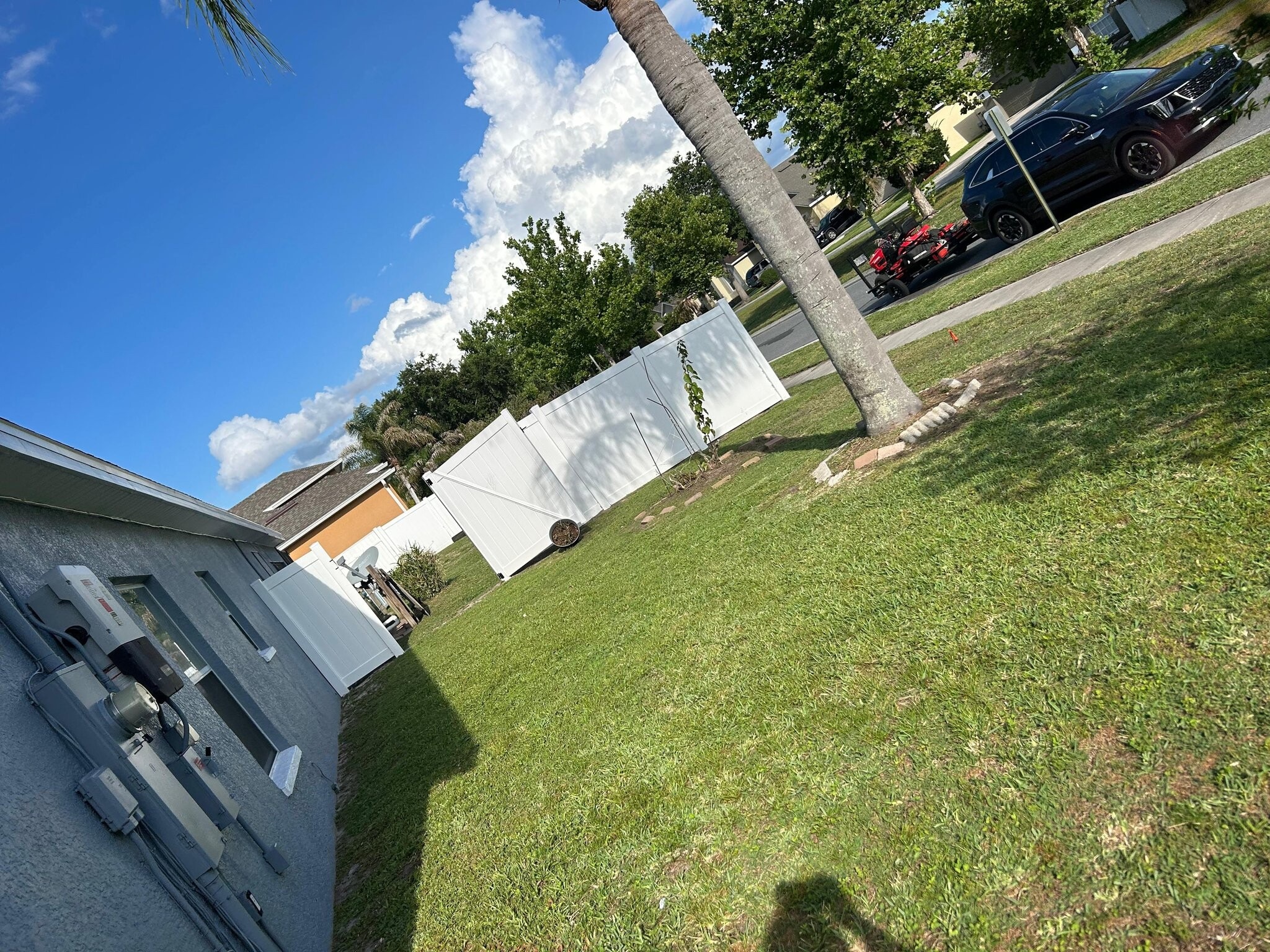 Building Photo - 2105 Woodsedge Dr
