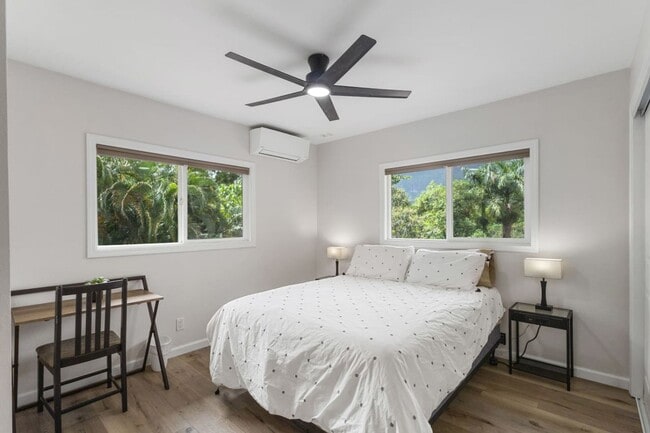 Building Photo - Heart of Ala Moana | W/D, AC, Free Parking