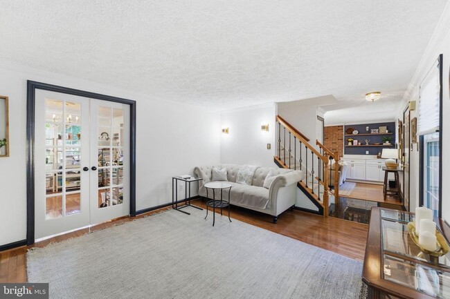 Building Photo - 15730 Vista Dr