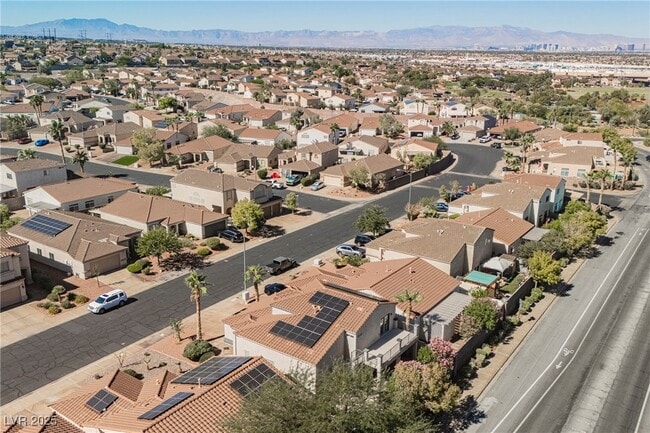 Building Photo - 138 Cam Capri