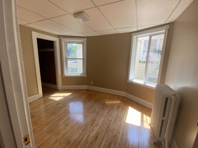 Upstairs Bedroom #3 - 515 Winslow Ave