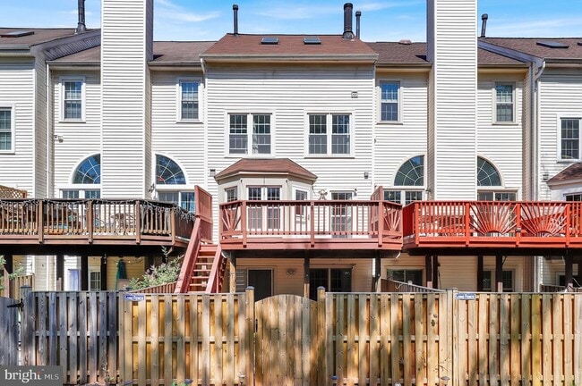 Building Photo - 19005 Gallop Dr