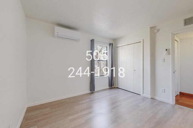 Building Photo - 876 Tramway Ln Ct NE