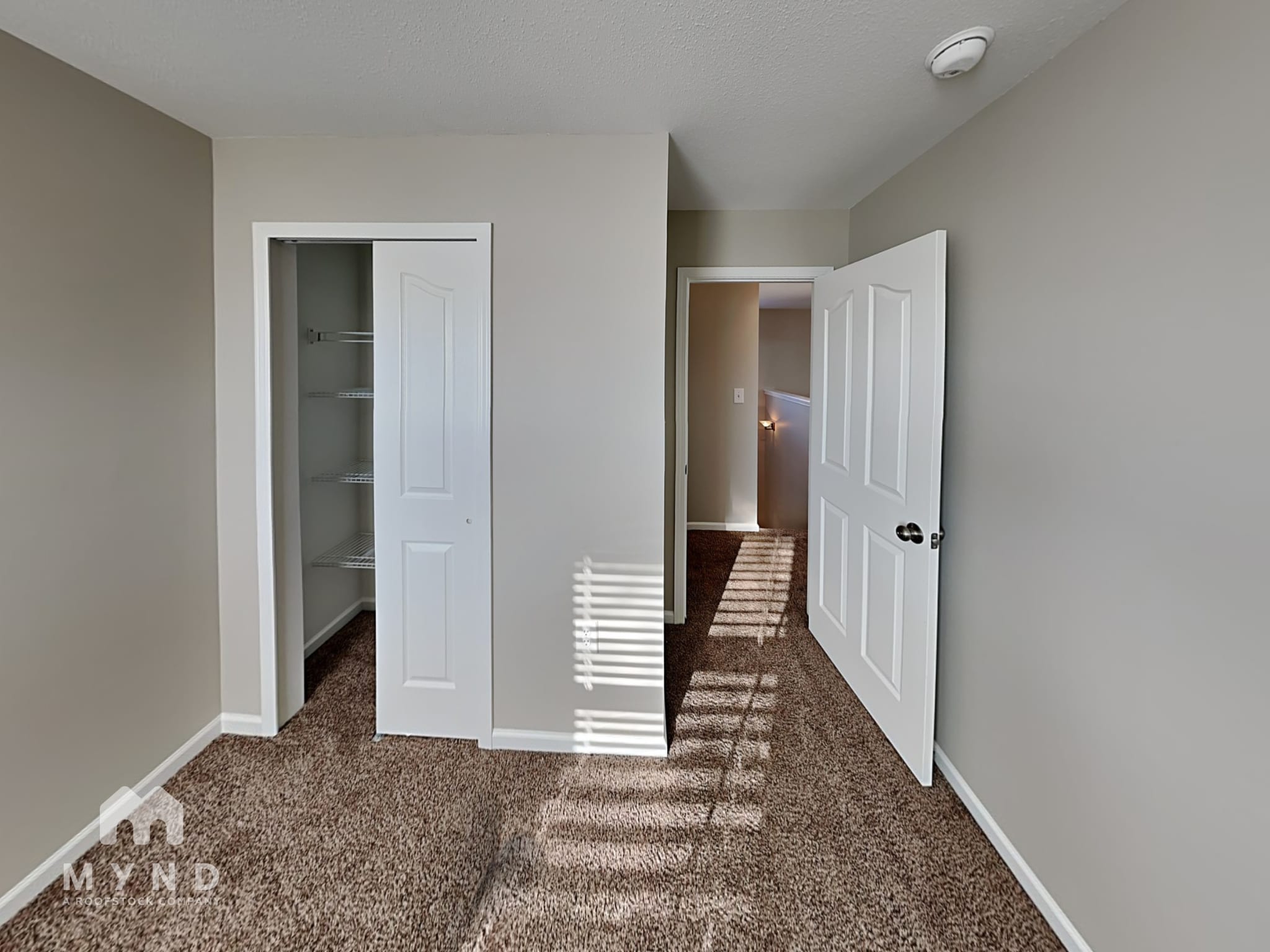 Building Photo - 303 Holton Dr