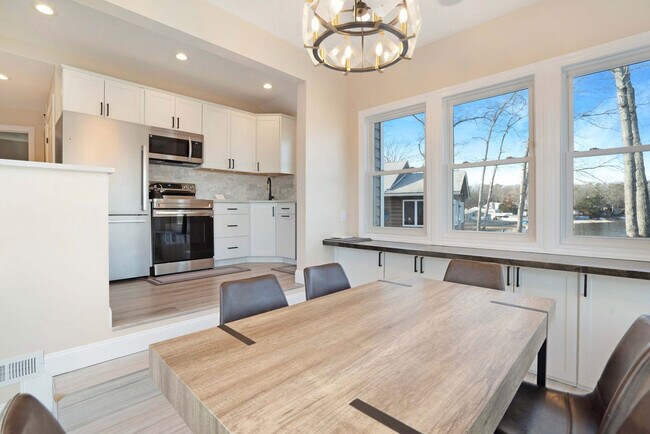 Building Photo - 187 Lakeside Trail