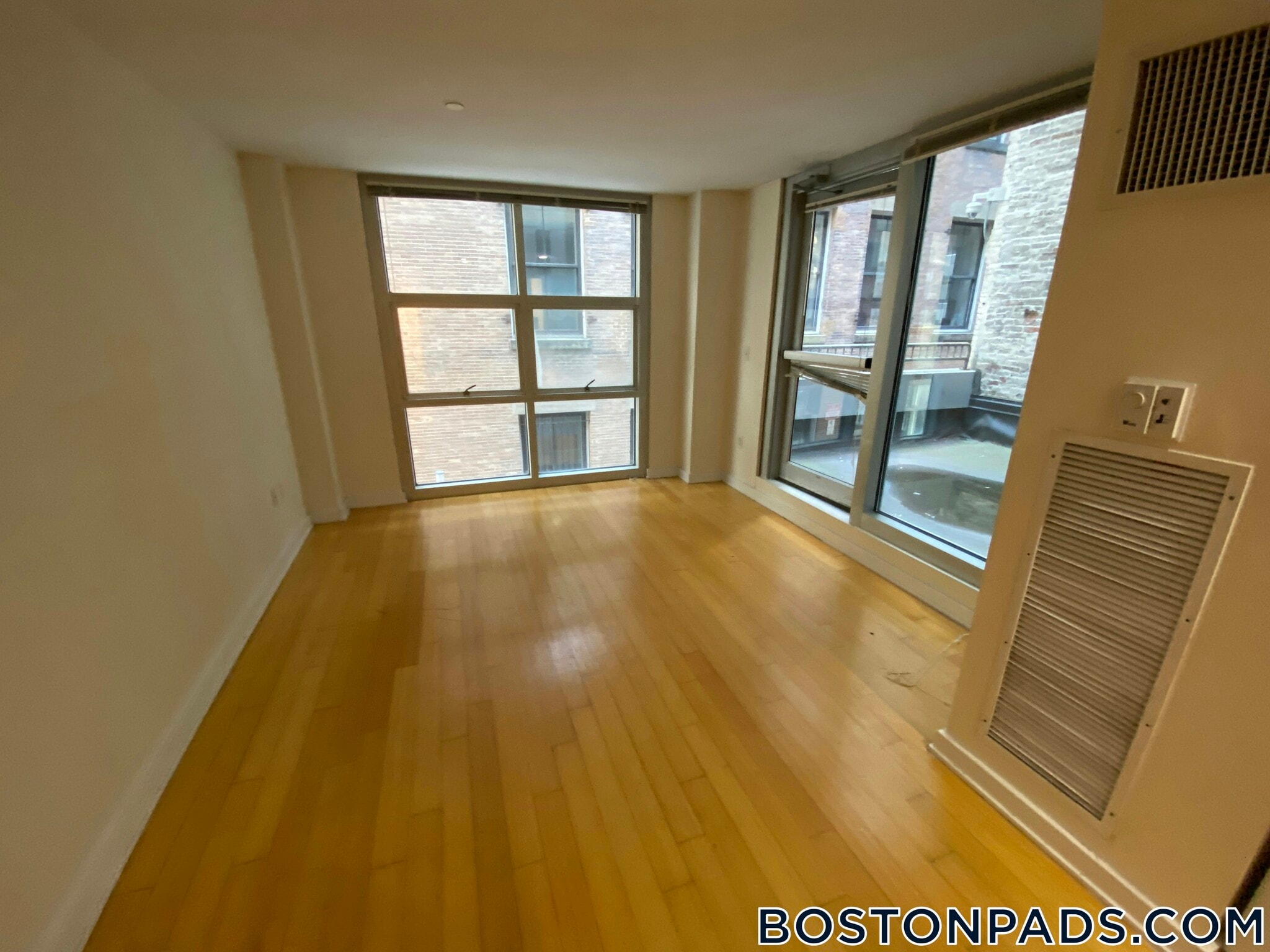 Building Photo - 40 Boylston St