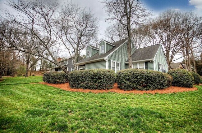 Building Photo - 5733 Connor Blvd