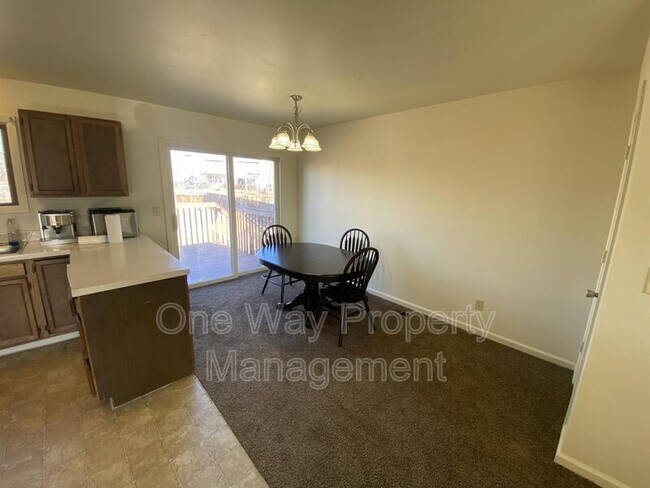 Building Photo - 3954 Boulder Dr