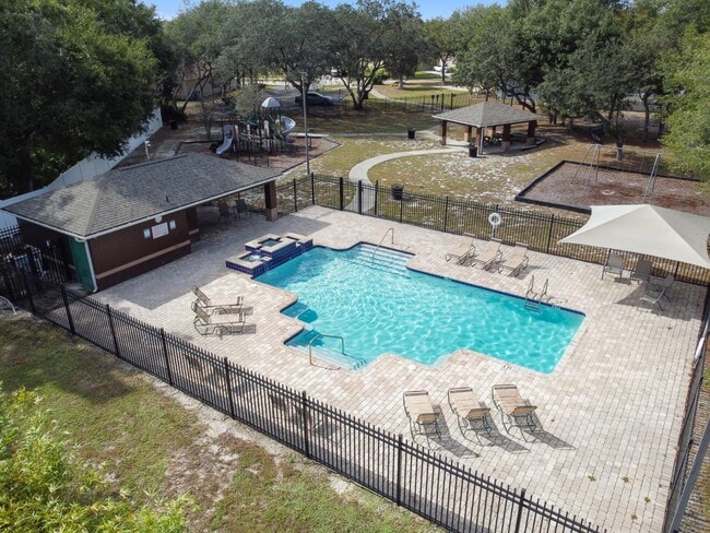 Building Photo - 9619 Cypress Harbor Dr