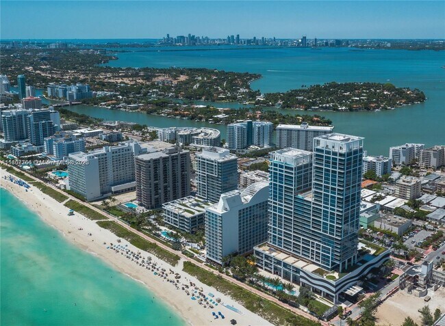 Primary Photo - 6899 Collins Ave