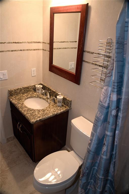 Building Photo - 2506 N Rocky Point Dr