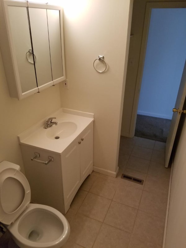 Building Photo - 1907 Messenger Cir