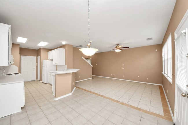 Building Photo - 6019 Pennworth Ln