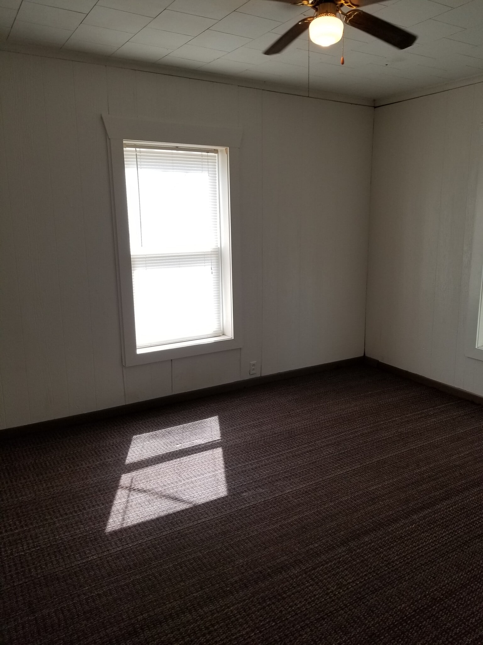 Building Photo - 503 W Kansas St