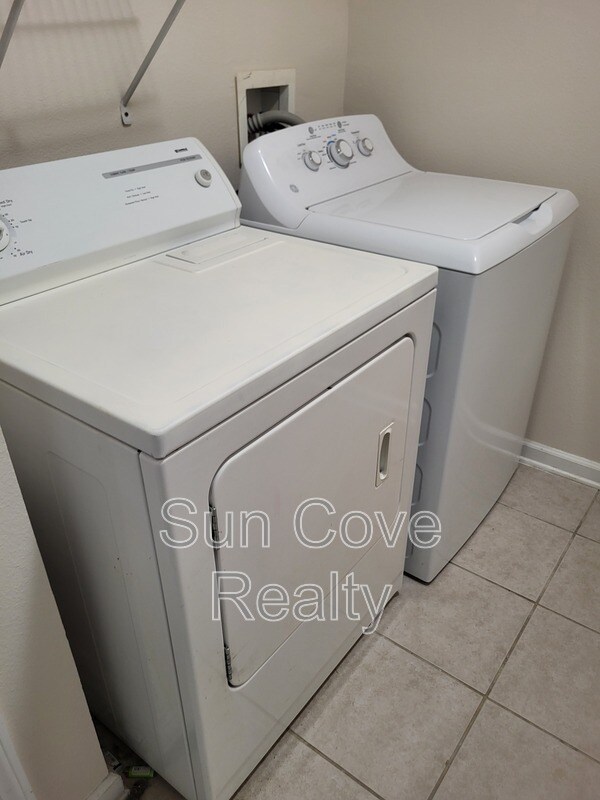 Building Photo - 7607 Mariners Harbour Dr