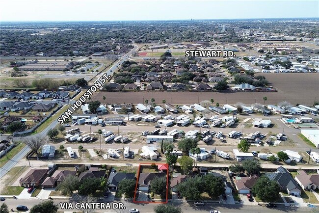 Building Photo - 25 Via Cantera Dr