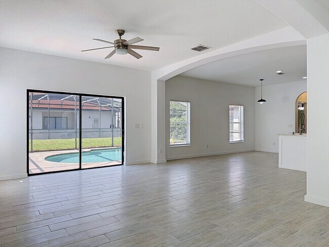 Building Photo - 16710 Caribbean Breeze Way
