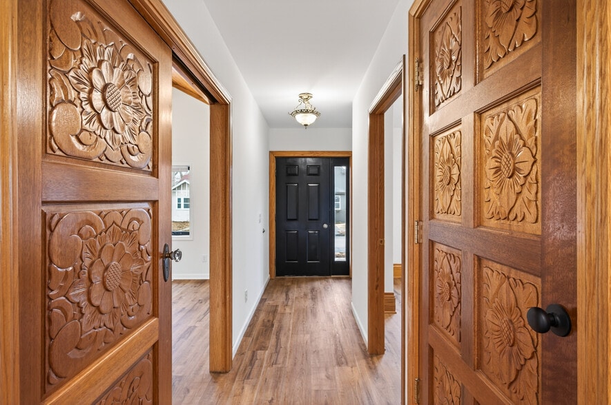 Building Photo - 4437 1st Ave S