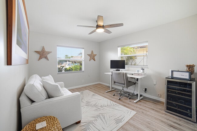 Building Photo - 2281 SE 11th St