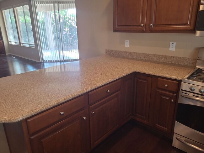 Building Photo - 4457 E Carob Dr