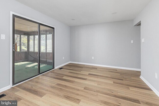 Building Photo - 78 Abbington Ln