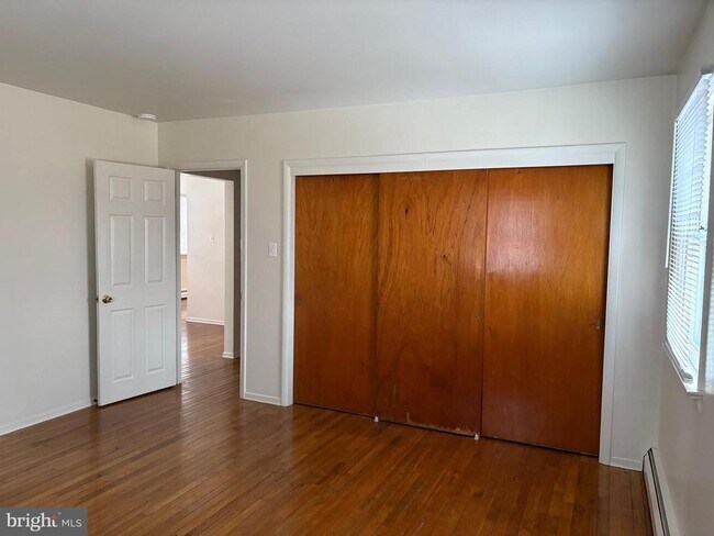 Building Photo - 29 Laver Rd