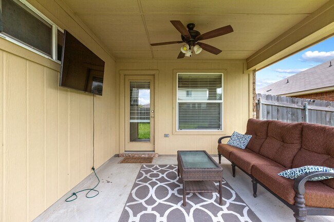 Building Photo - 6609 Sendero Lane