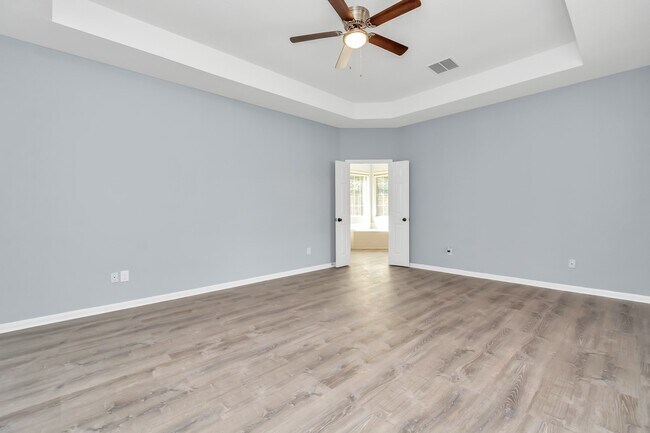 Building Photo - 19 Long Springs Pl