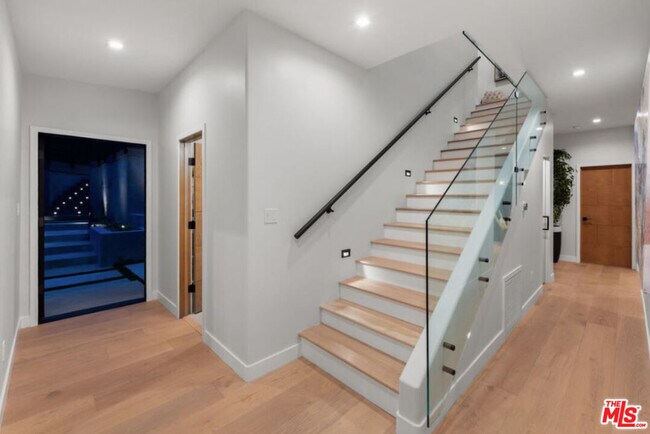 Building Photo - 3936 Farley Ct