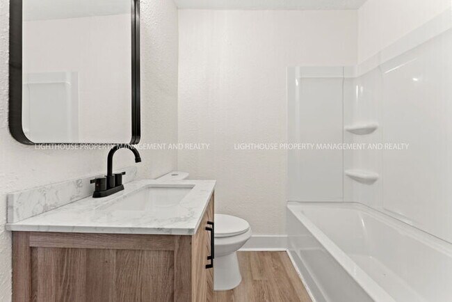 Building Photo - Beautifully Renovated 3-Bedroom Home for Rent!